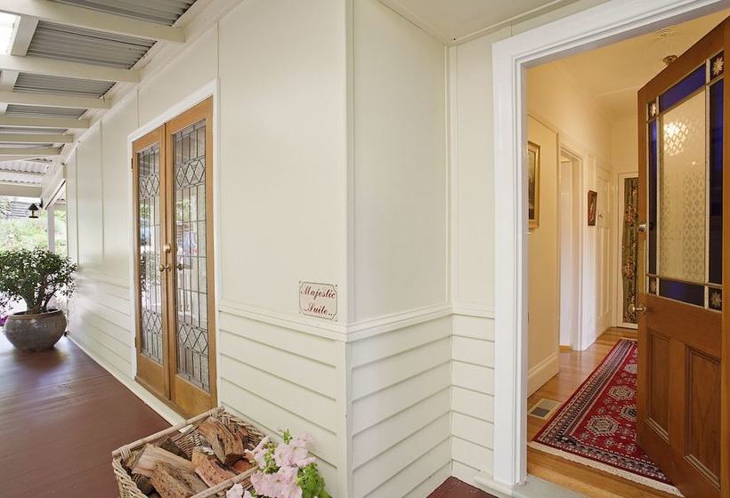 هتل Adeline Bed And Breakfast