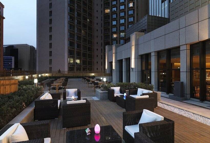 فندق Aloft Dalian
