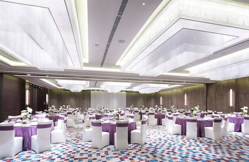 فندق Aloft Dalian