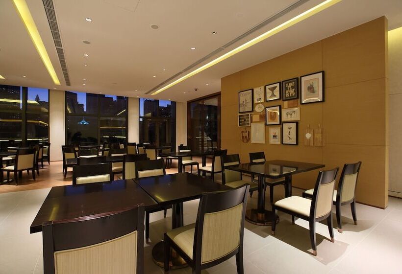 فندق Aloft Dalian