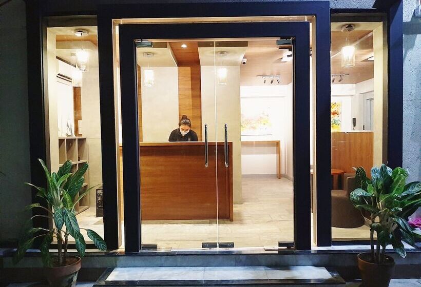 Anex Hotel Near Us Embassy