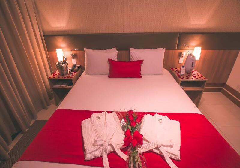 호텔 Athos Bulcão Hplus Executive