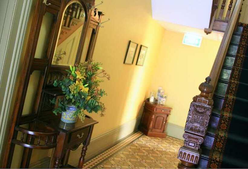 هتل Avonmore On The Park Boutique