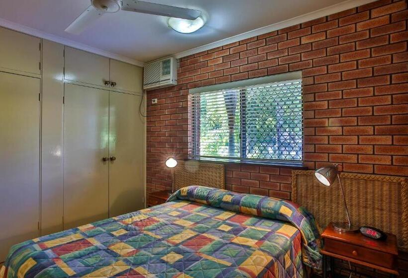 هتل Bayside Holiday Apartments