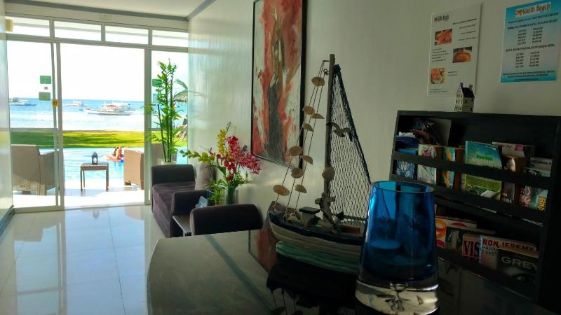 هتل Bohol South Beach