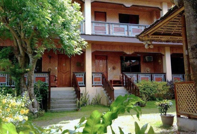 בית מלון כפרי Boracay Actopia Resort