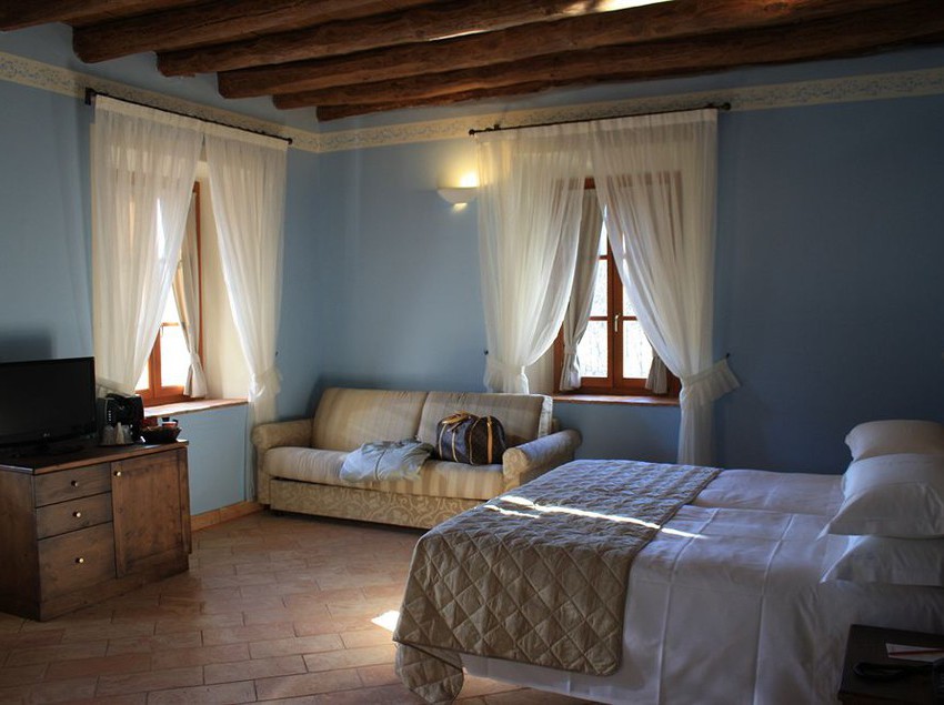 فندق Cascina Canova