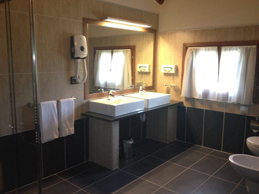 فندق Cascina Canova