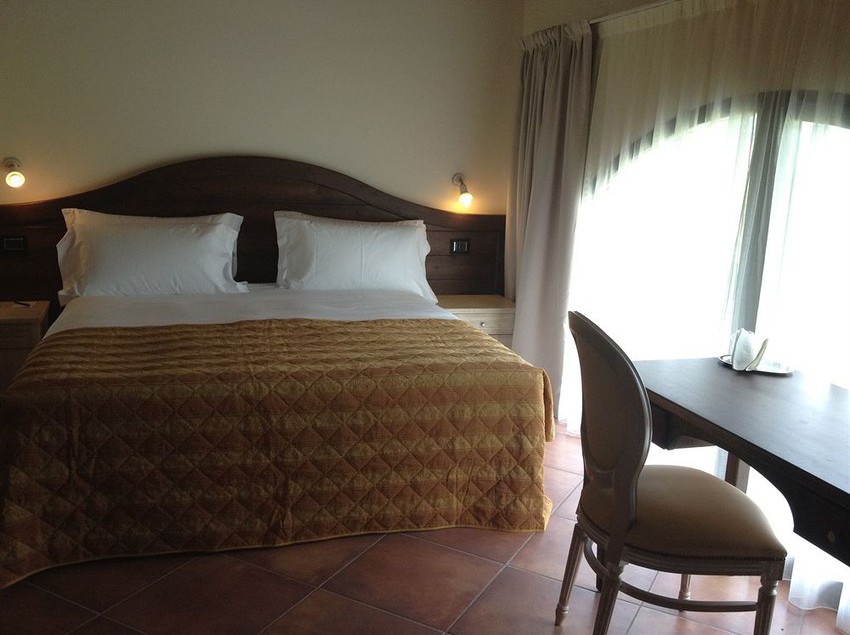 فندق Cascina Canova