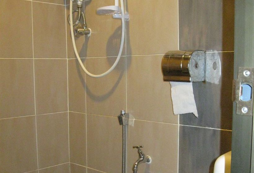 בית מלון כפרי Ciq Jalan Lumba Kuda