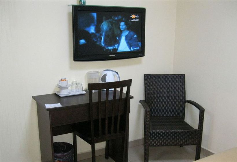 בית מלון כפרי Ciq Jalan Lumba Kuda