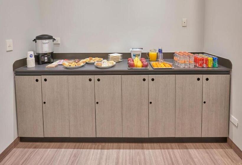 酒店 City Express Junior By Marriott Ciudad Del Carmen Aeropuerto