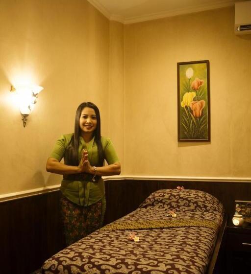 Comforta Hotel Tanjung Pinang