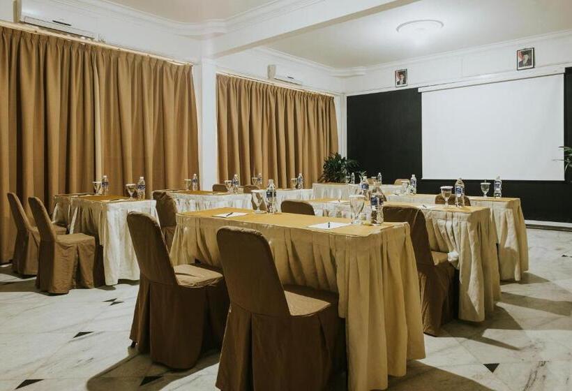 Comforta Hotel Tanjung Pinang