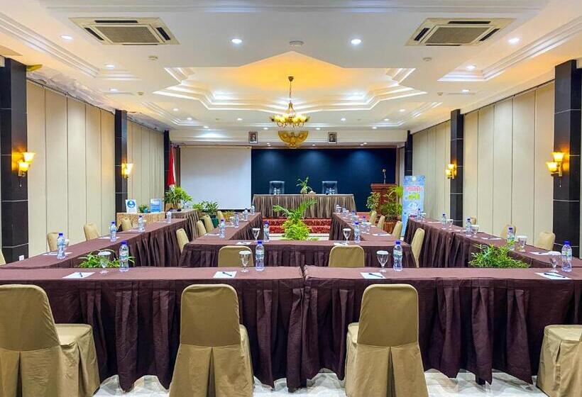Comforta Hotel Tanjung Pinang