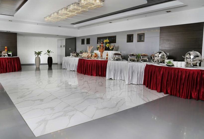 ホテル Country Inn & Suites By Radisson Navi Mumbai