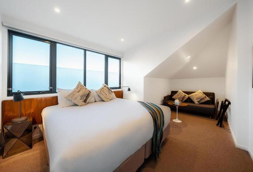 هتل Cremorne Point Manor