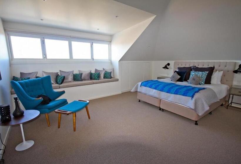 هتل Cremorne Point Manor