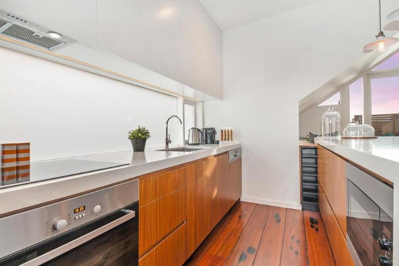 هتل Cremorne Point Manor