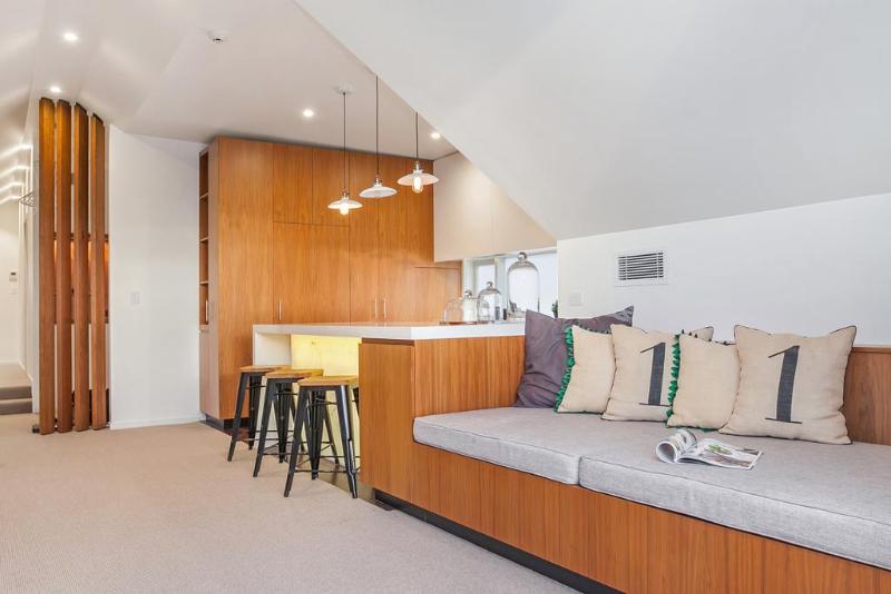 هتل Cremorne Point Manor