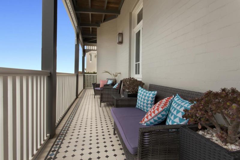 هتل Cremorne Point Manor