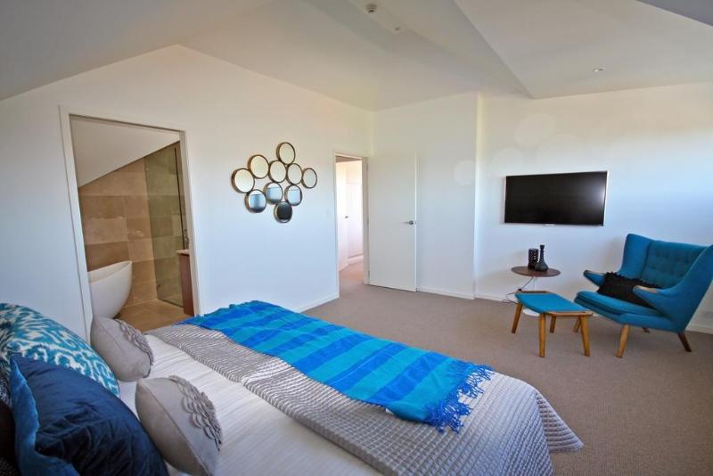 هتل Cremorne Point Manor