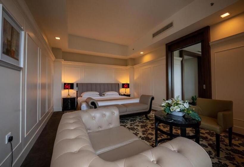 فندق Crown Garden