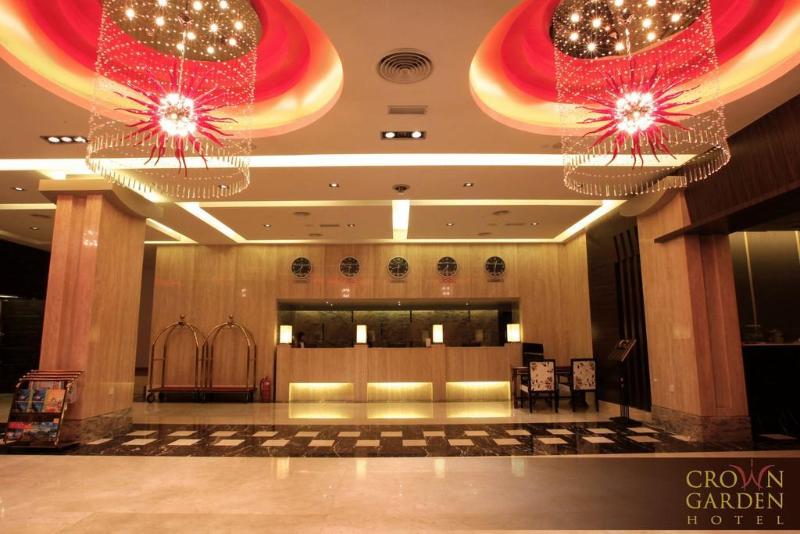 فندق Crown Garden