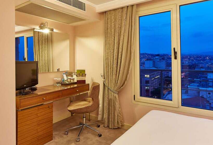 Doubletree By Hilton Hotel Izmir   Alsancak
