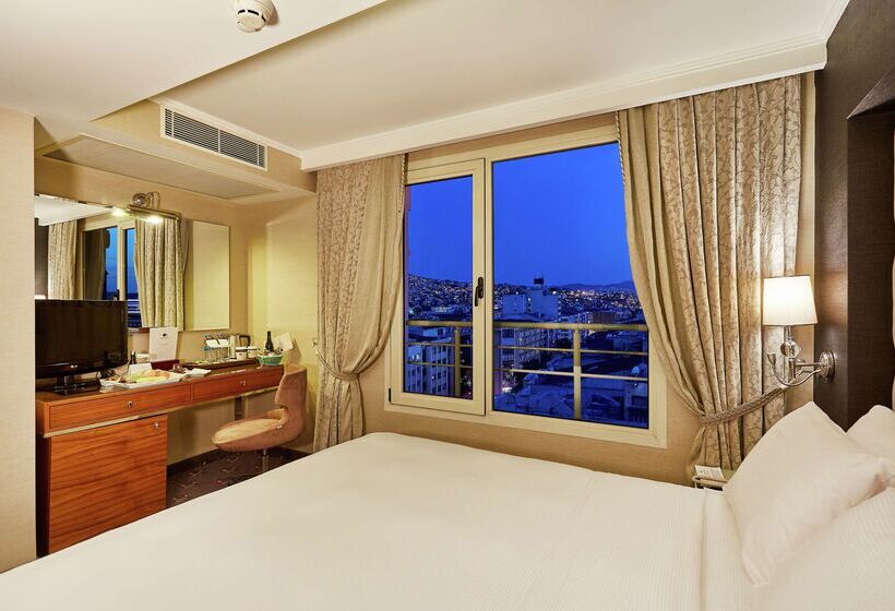 Doubletree By Hilton Hotel Izmir   Alsancak