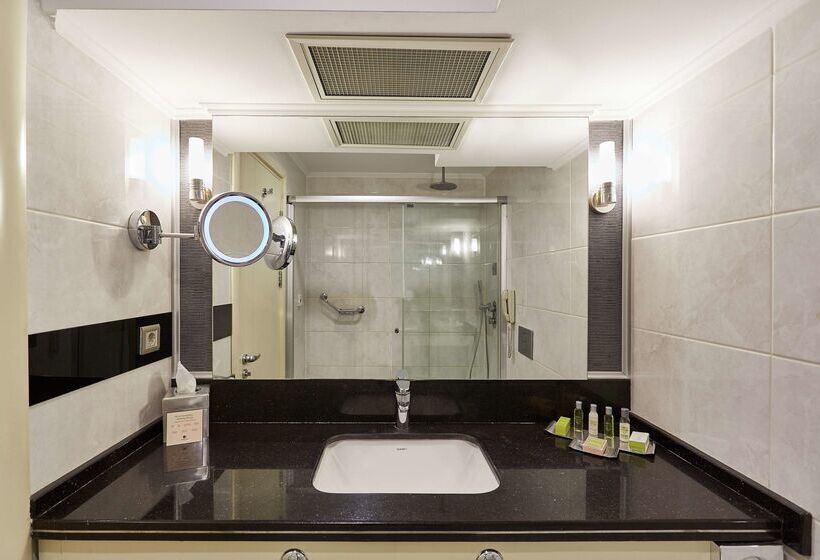 Doubletree By Hilton Hotel Izmir   Alsancak