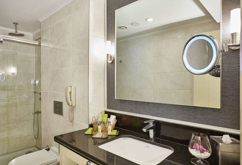 Doubletree By Hilton Hotel Izmir   Alsancak