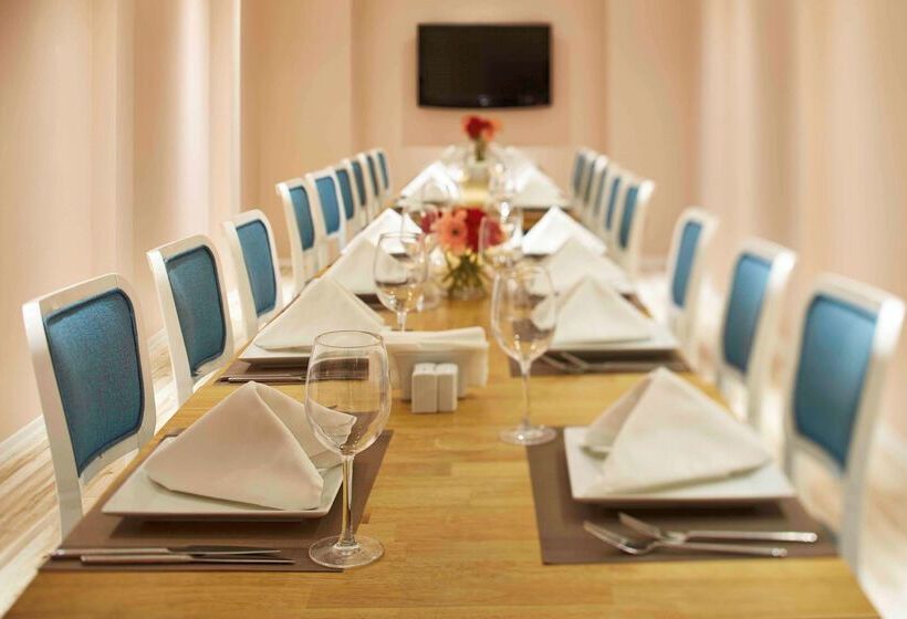 Doubletree By Hilton Hotel Izmir   Alsancak