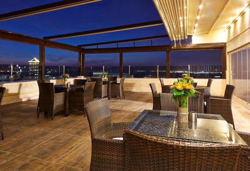 Doubletree By Hilton Hotel Izmir   Alsancak