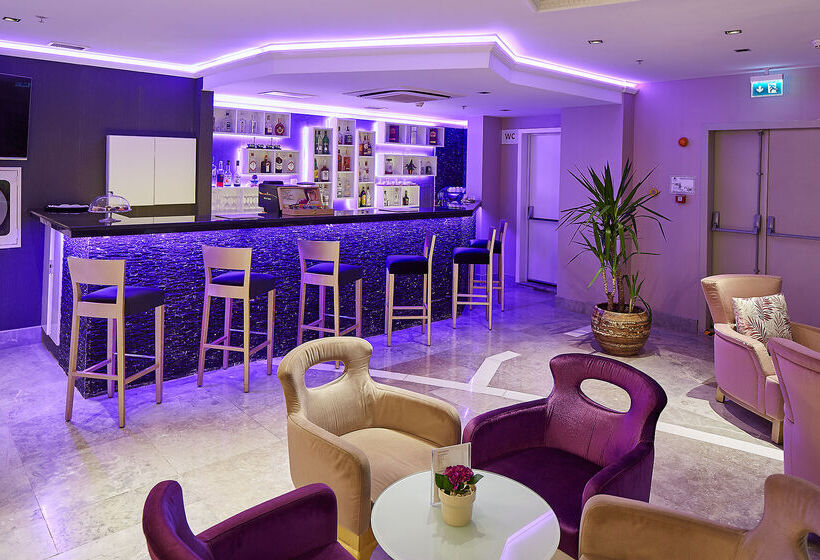 Doubletree By Hilton Hotel Izmir   Alsancak