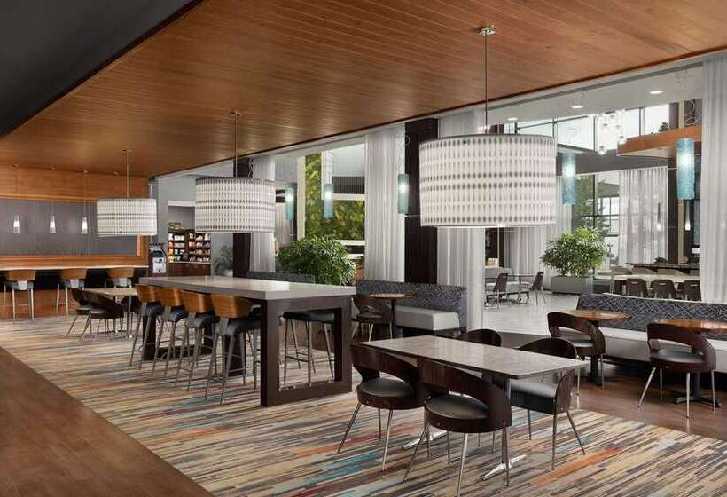 هتل Embassy Suites By Hilton Knoxville West