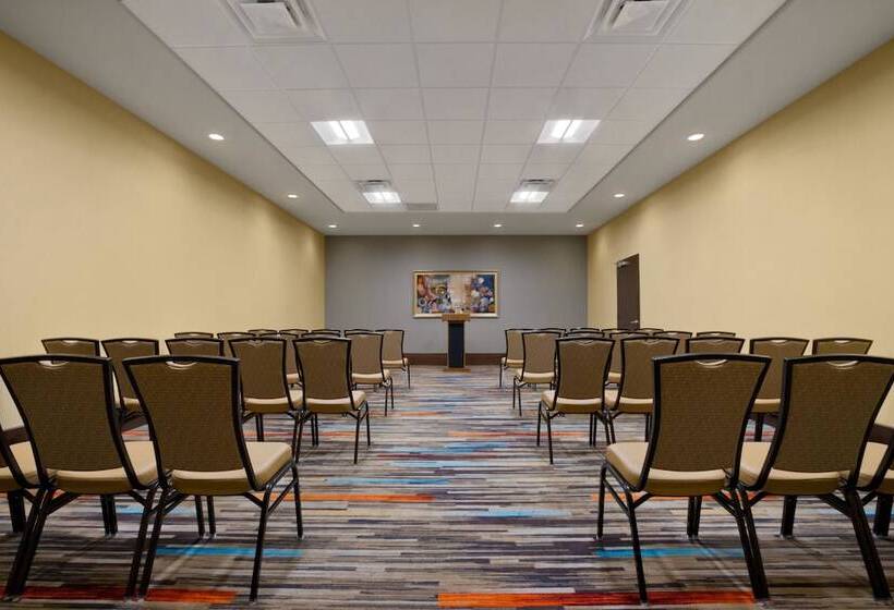 هتل Embassy Suites By Hilton Knoxville West