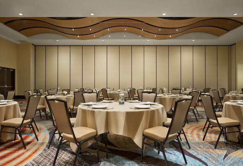 هتل Embassy Suites By Hilton Knoxville West