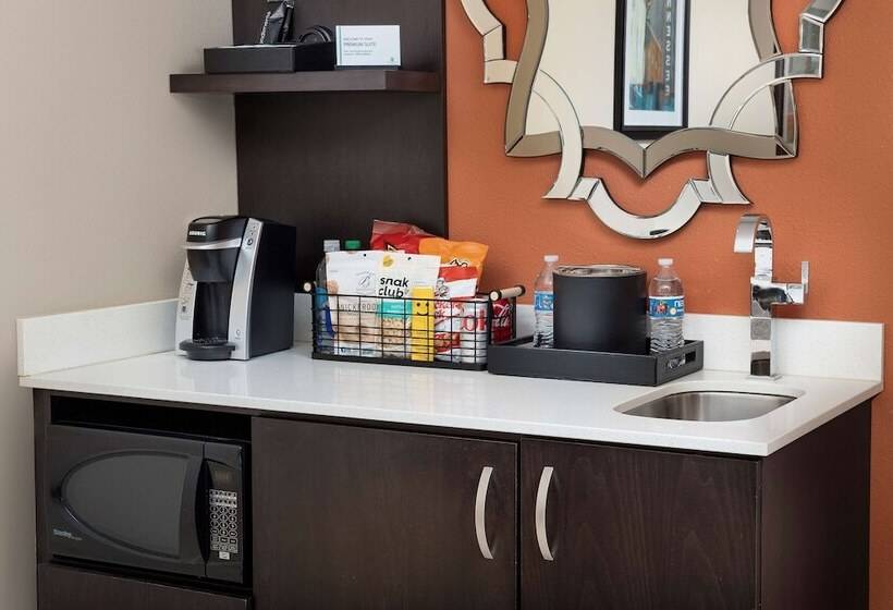 هتل Embassy Suites By Hilton Knoxville West