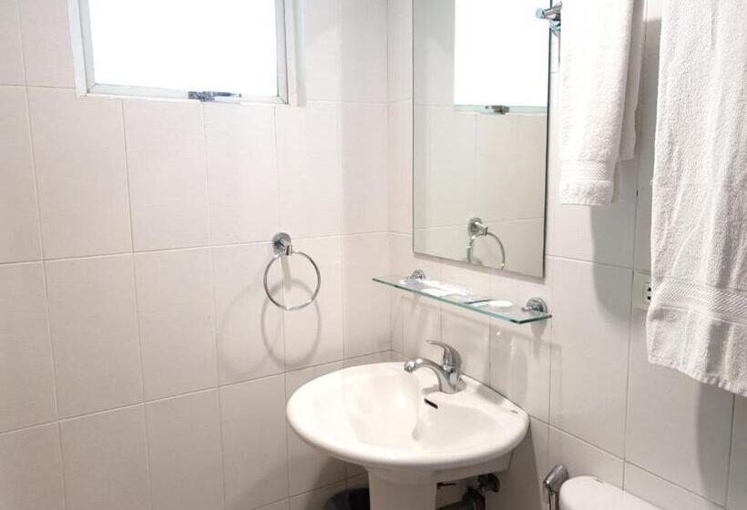 Festive Hotel Makati