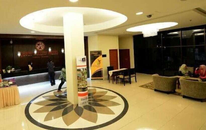 酒店 The Grand Puteri