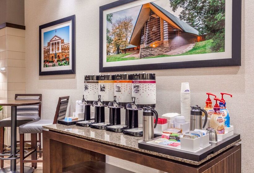 ホテル Hampton Inn & Suites Madison / Downtown