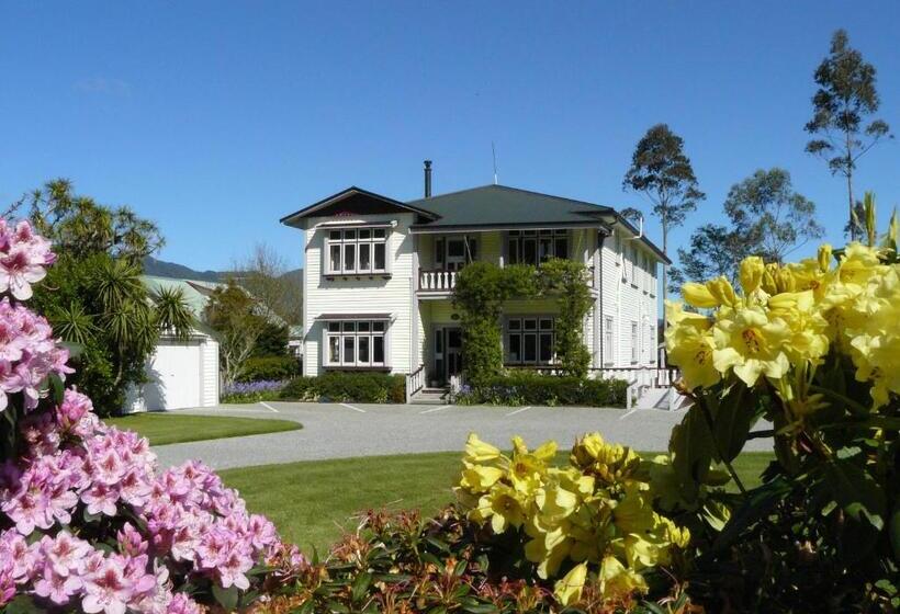 호텔 Holly Homestead B&b