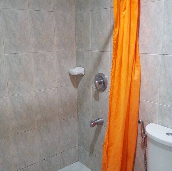 فندق Hollywood Drivein