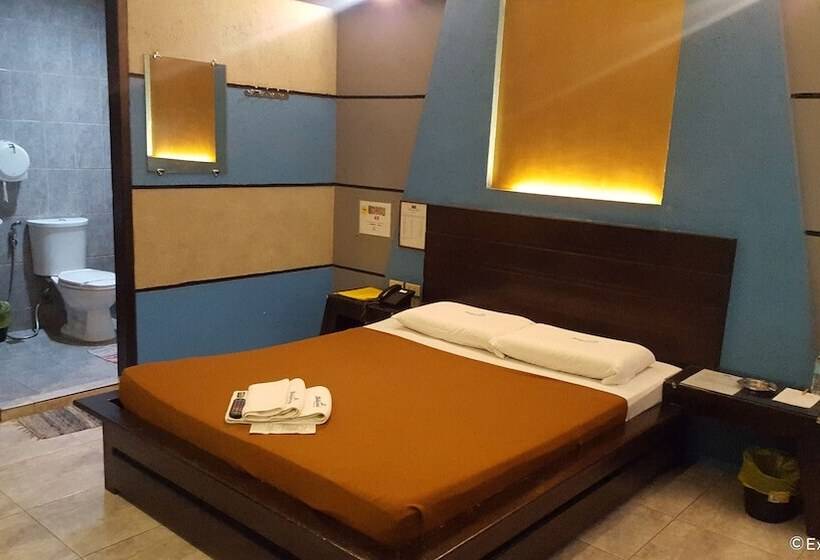 فندق Hollywood Drivein