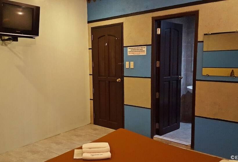 فندق Hollywood Drivein