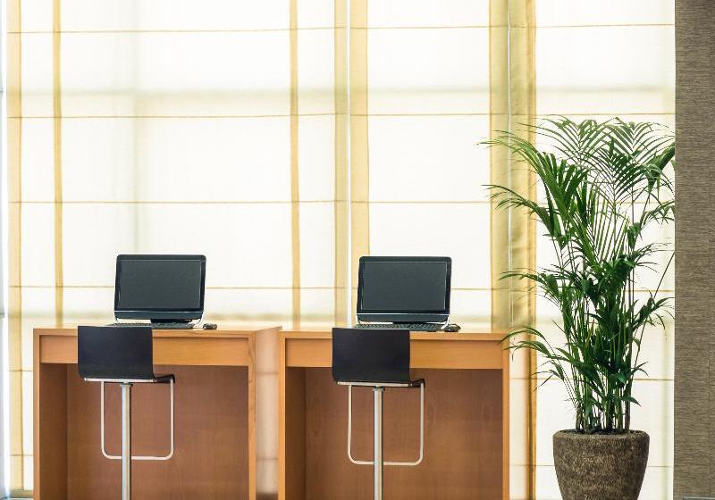 هتل Ibis Fujairah