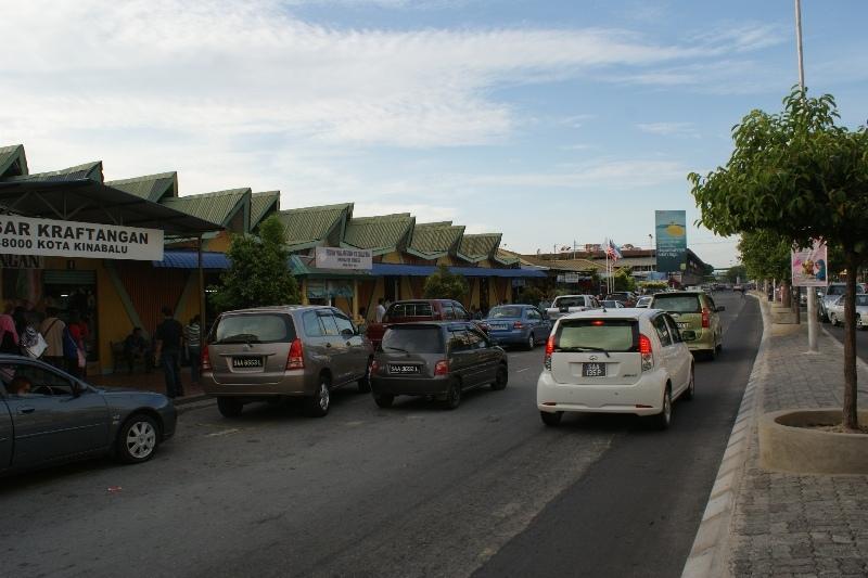 فندق Iskandar Sinsuran Guesthouse