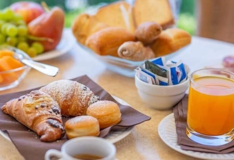 Club Malaspina Hotel & Resort