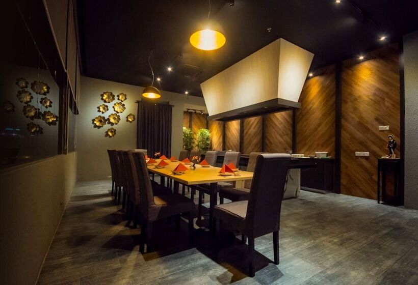 Kinta Riverfront Hotel & Suites